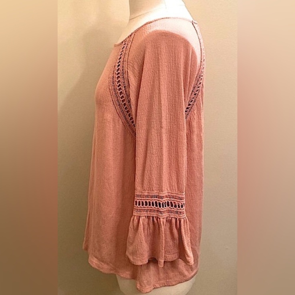 Massini Pink Crochet Trim 3/4 Bell Sleeves Casual Top Size M - Picture 6 of 9